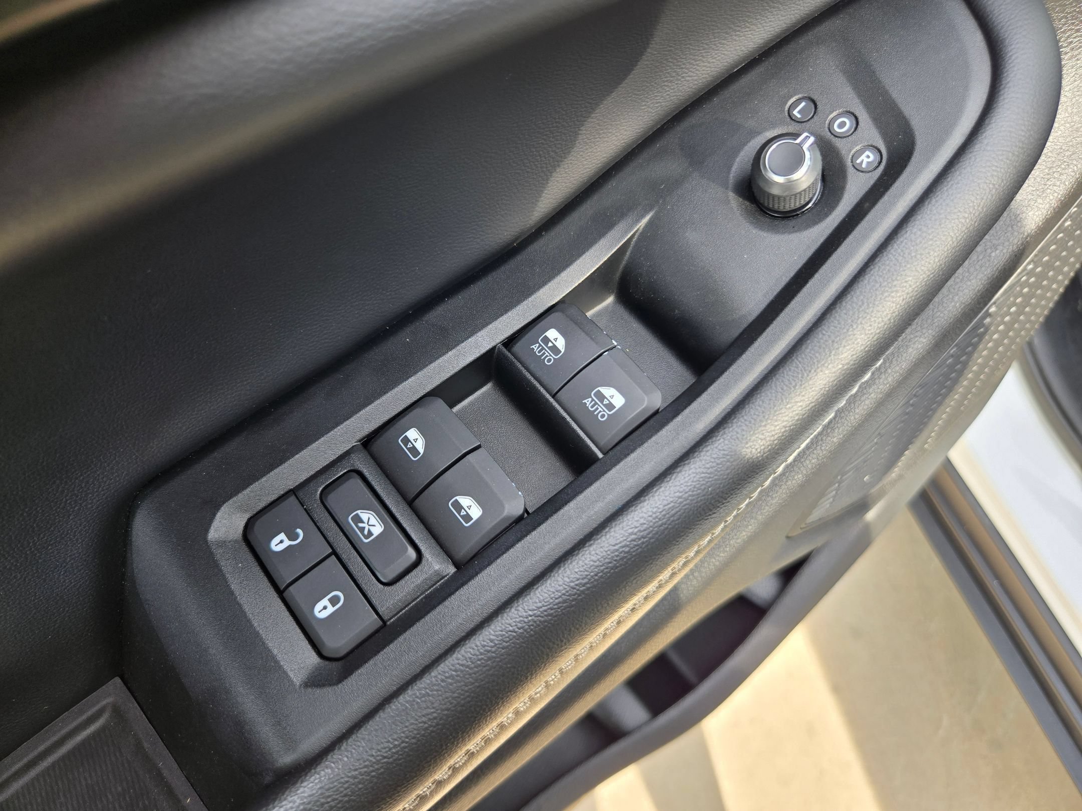 Used 2023 Jeep Grand Cherokee L Laredo AWD/4WD image 20