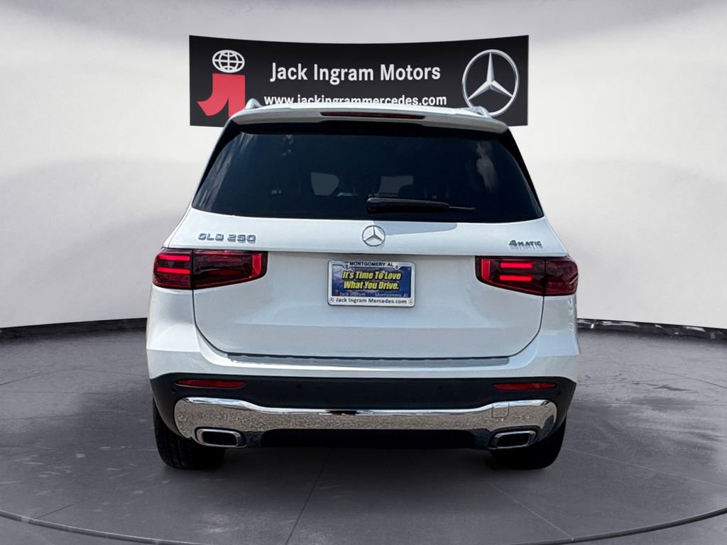 New 2026 Mercedes-Benz GLB 250 4MATIC image 4