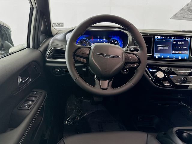 New 2026 Chrysler Pacifica Select w/ S Appearance Package FWD image 20