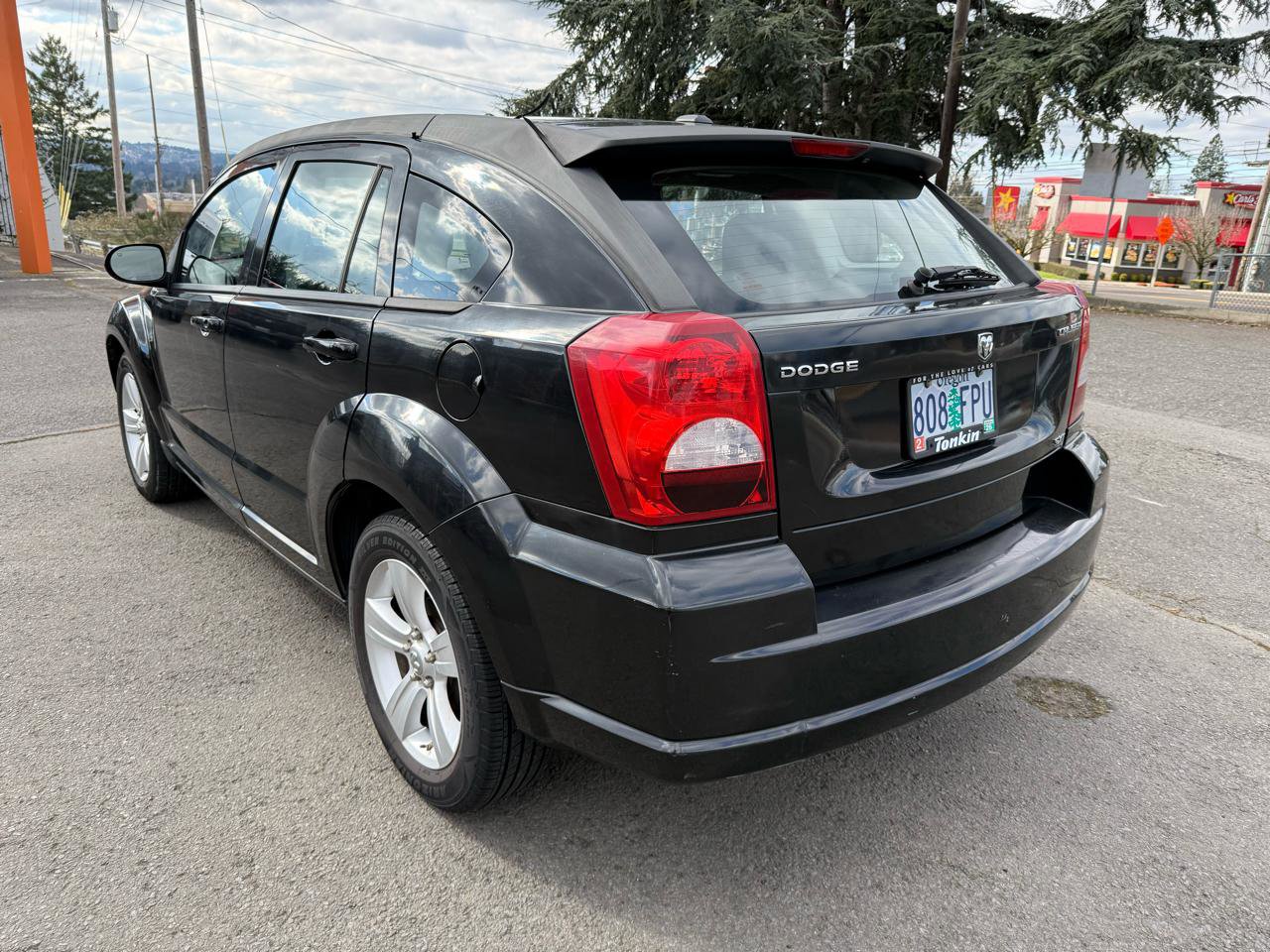 Used 2010 Dodge Caliber SXT image 4