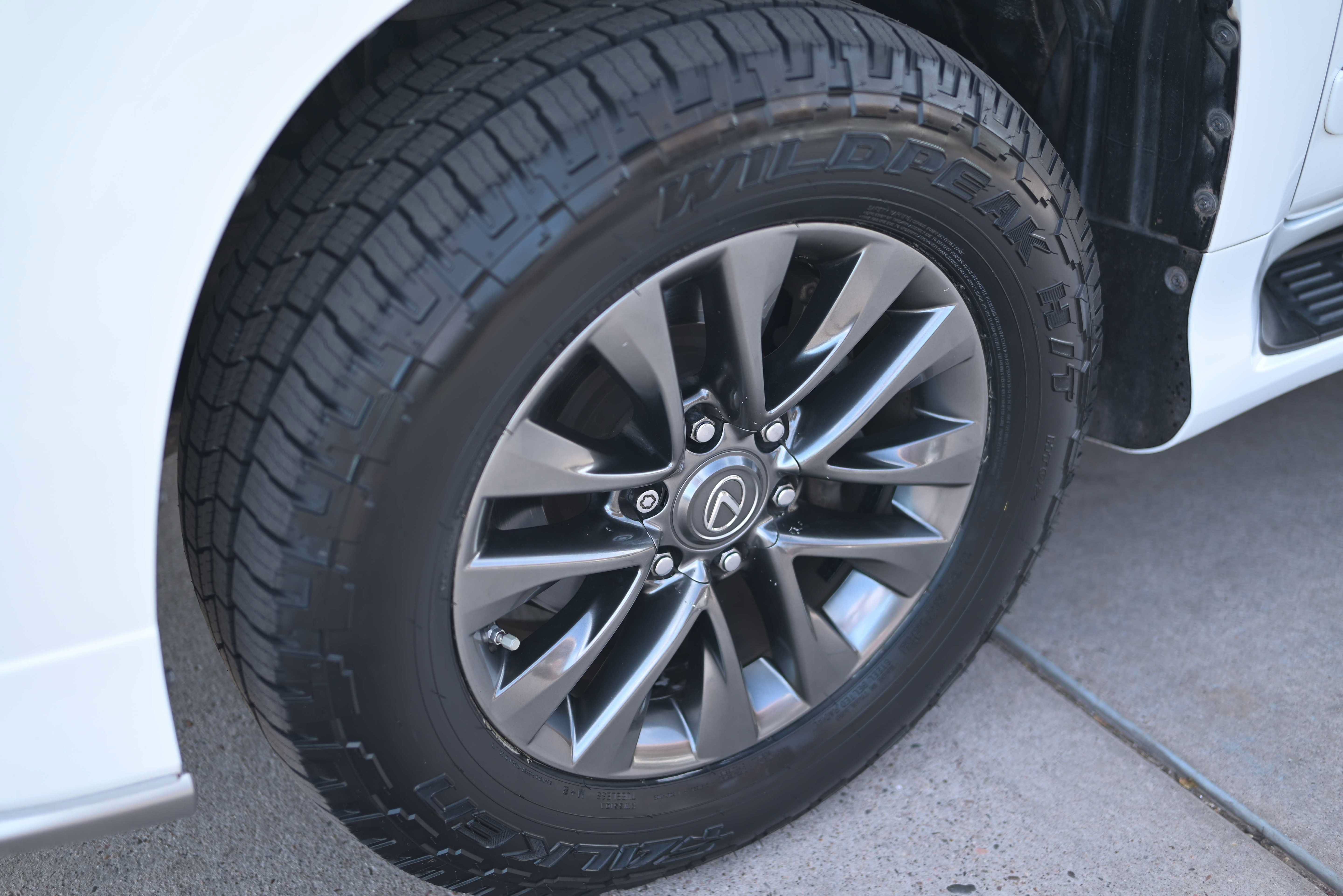 Used 2019 Lexus GX 460 Premium AWD/4WD image 24