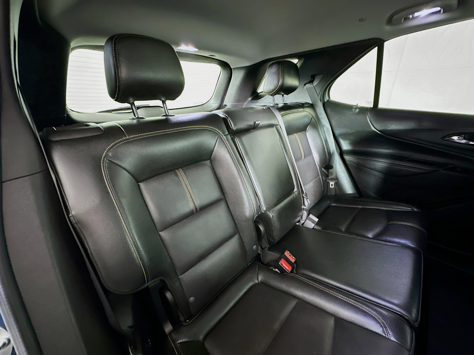 Used 2024 Chevrolet Equinox Premier AWD/4WD image 24