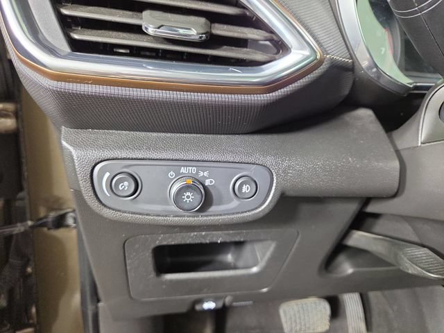 Used 2021 Chevrolet TrailBlazer ACTIV w/ Sun and Liftgate Package AWD/4WD image 30