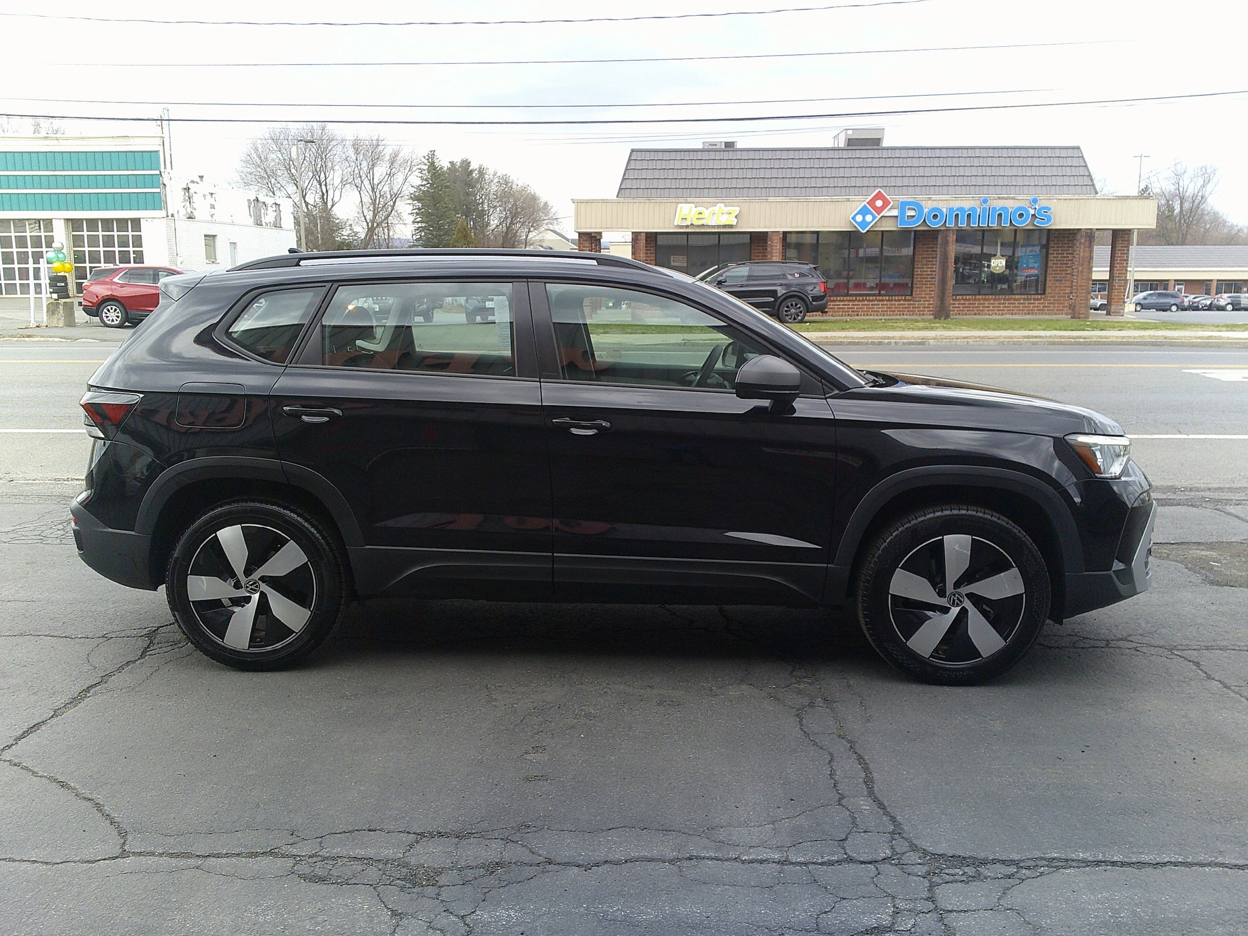 Used 2025 Volkswagen Taos S AWD/4WD image 6