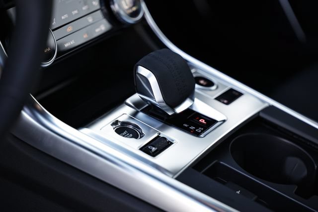 New 2024 Jaguar XF R-Dynamic SE AWD/4WD image 25