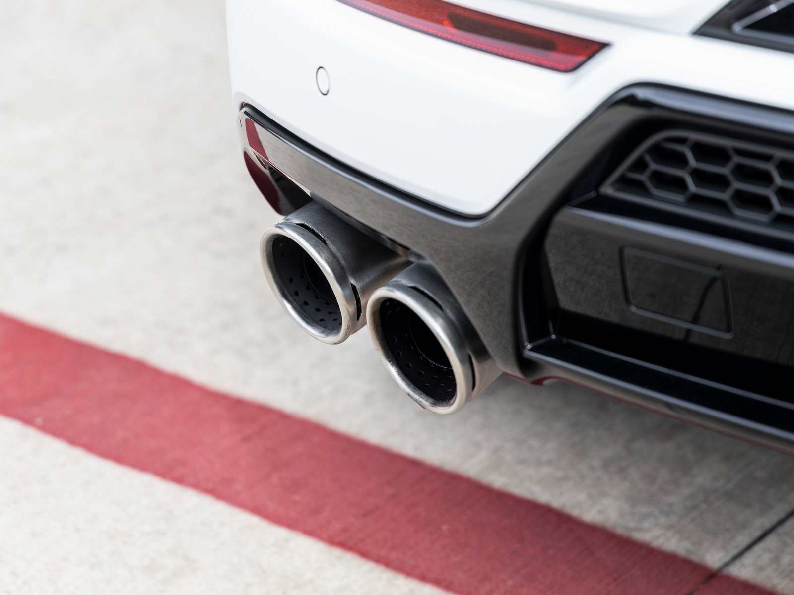 Used 2024 Lamborghini Urus S image 13