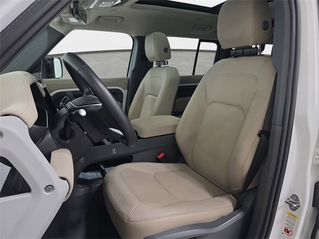 Used 2023 Land Rover Defender 130 SE image 14
