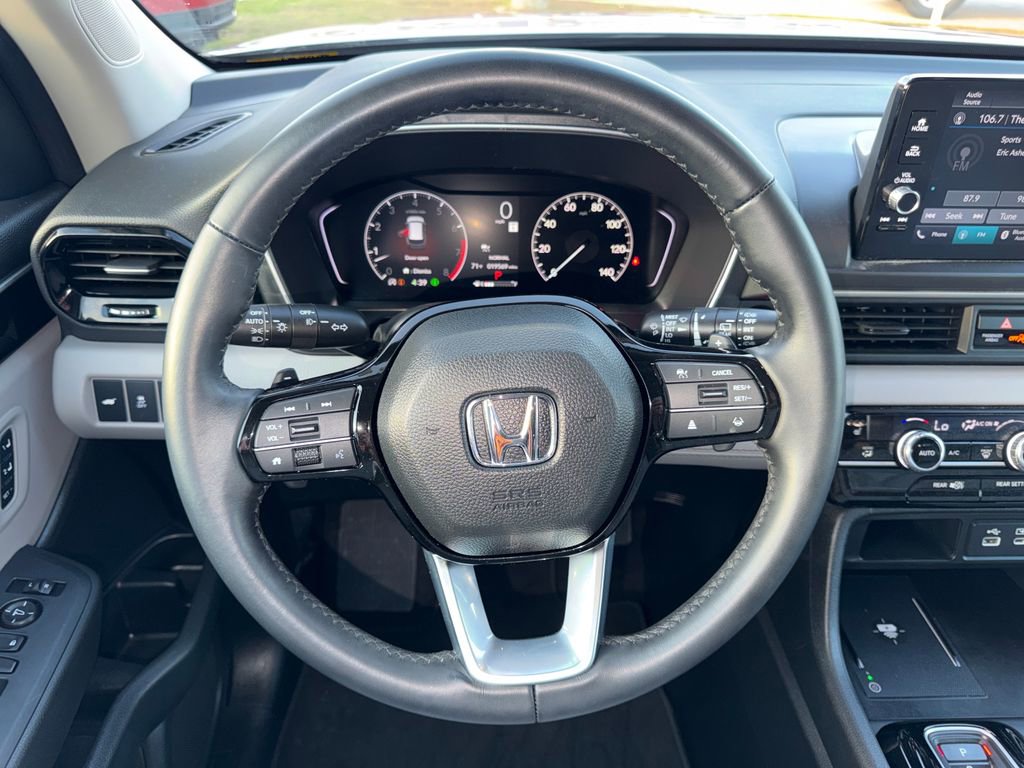 Used 2025 Honda Pilot EX-L image 15