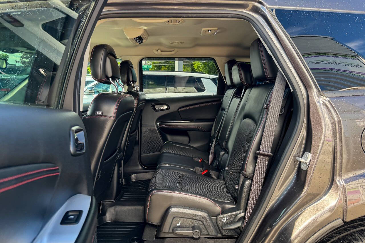 Used 2018 Dodge Journey GT w/ Driver Convenience Group AWD/4WD image 16