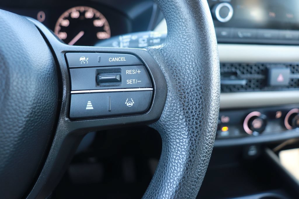 Used 2023 Honda HR-V LX image 21