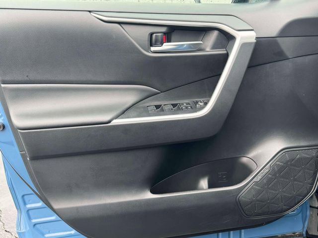 Used 2023 Toyota RAV4 AWD Hybrid image 17