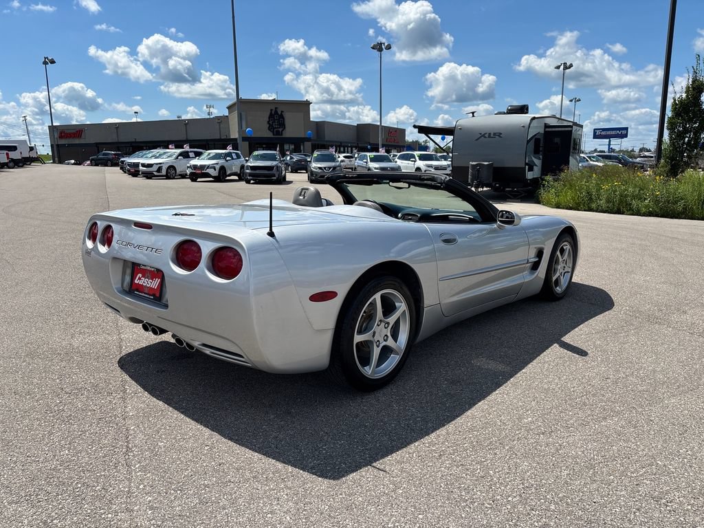 Used 2001 Chevrolet Corvette Convertible w/ Preferred Equipment Group2 RWD image 32