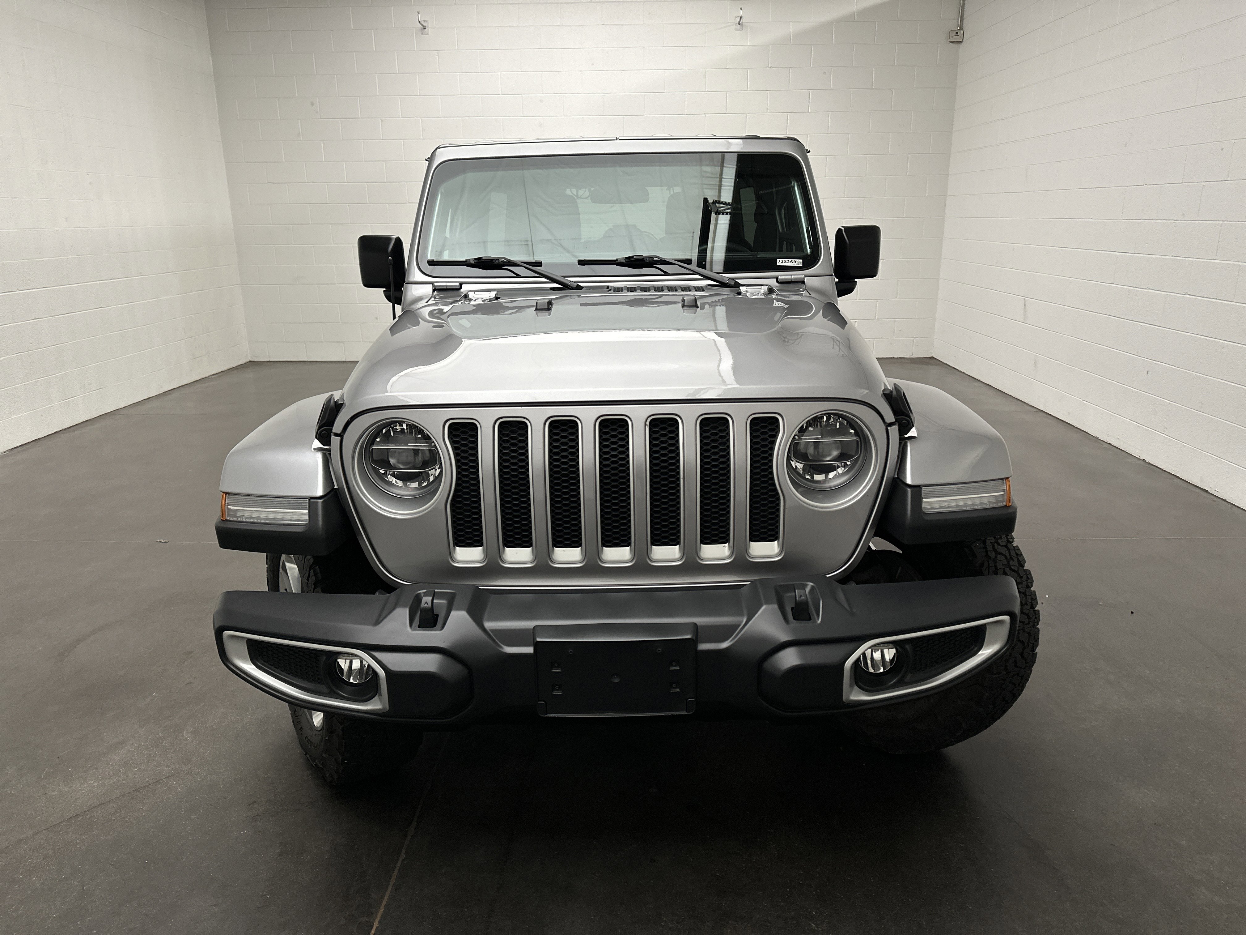 Used 2018 Jeep Wrangler Unlimited Sahara image 3