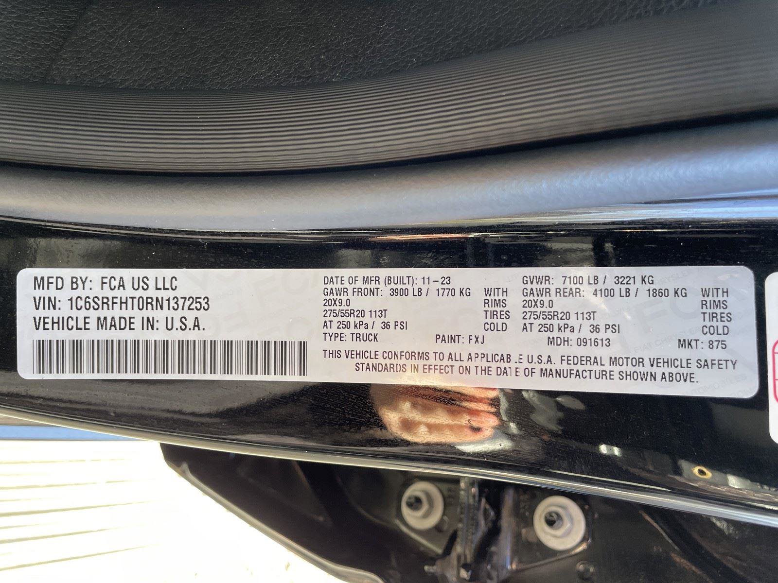 Used 2024 RAM 1500 Limited image 10