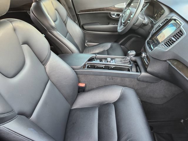 Used 2018 Volvo XC90 T5 Momentum FWD image 19