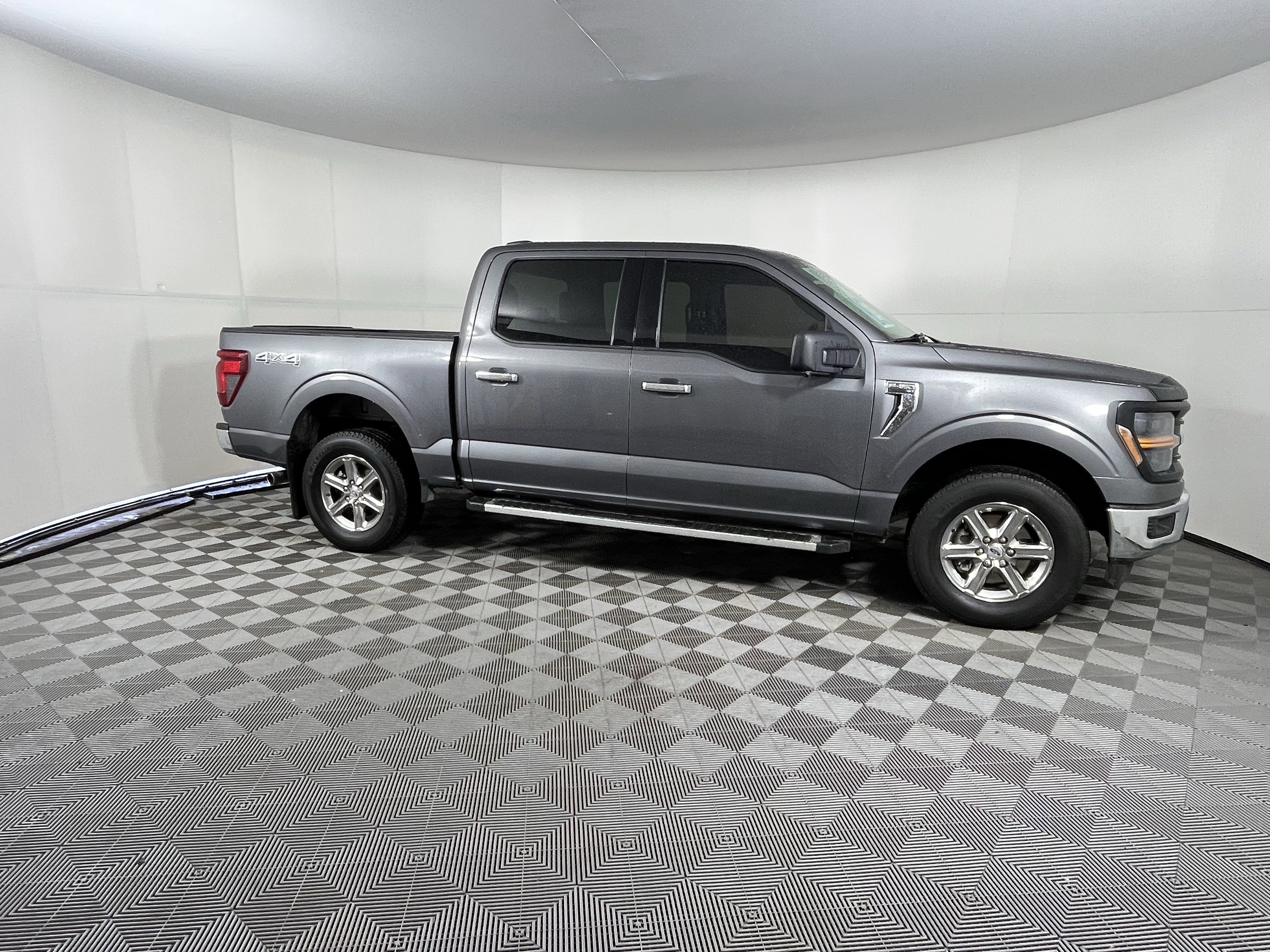 Used 2024 Ford F150 XLT image 11
