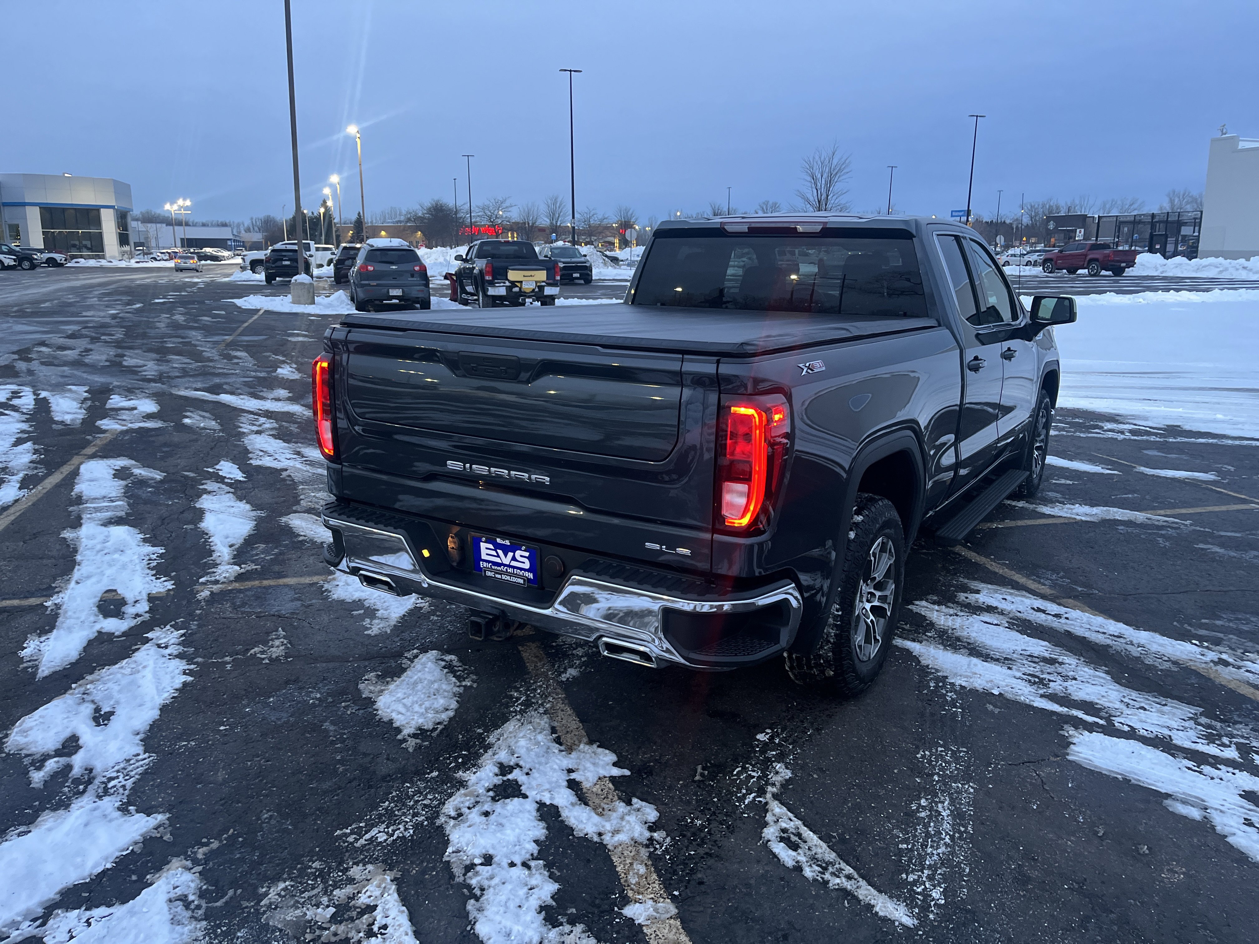 Used 2022 GMC Sierra 1500 SLE w/ X31 Off-Road Package image 6