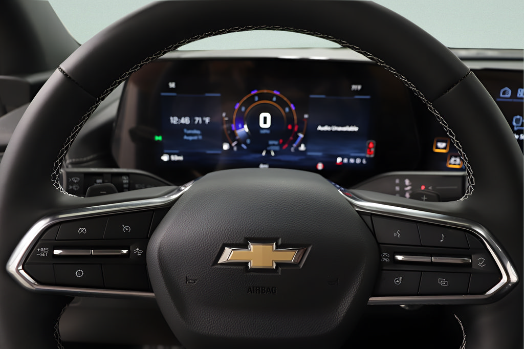 New 2027 Chevrolet Traverse LT w/ Sun and Wheel Package FWD image 12