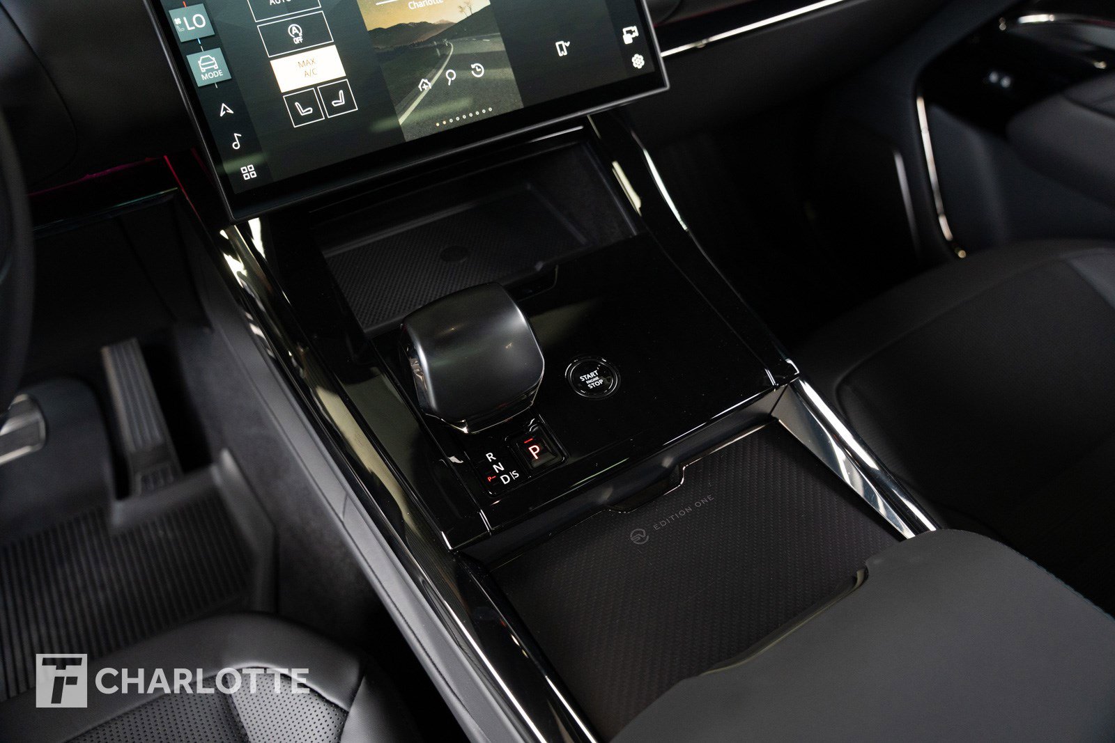 Used 2024 Land Rover Range Rover Sport SV Edition One Carbon Bronze image 26