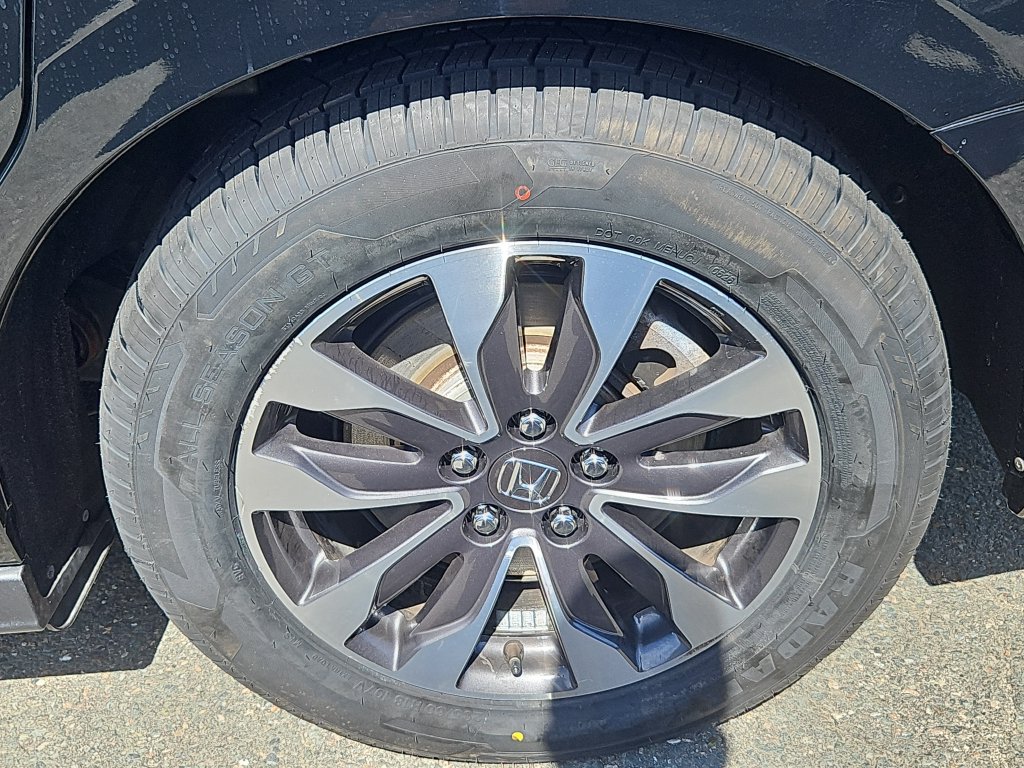 Certified 2024 Honda Odyssey EX-L image 8
