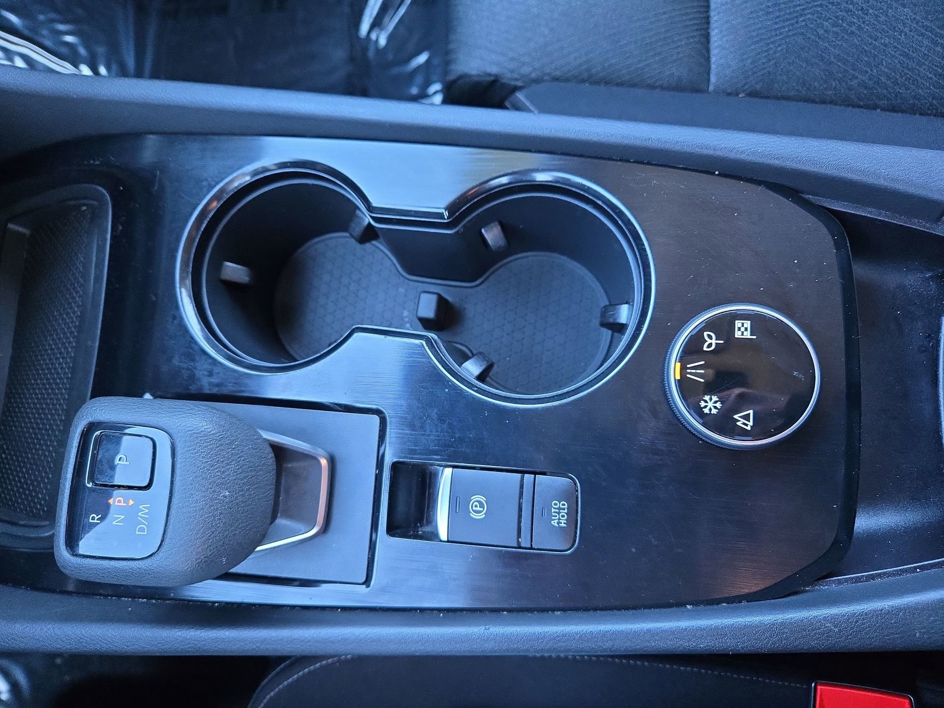 Used 2024 Nissan Rogue SV image 22