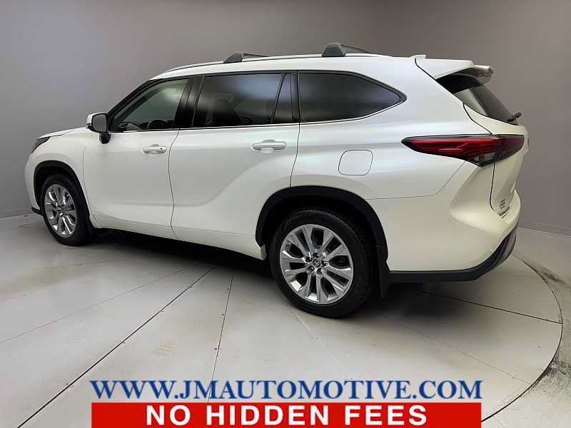 Used 2021 Toyota Highlander Limited AWD/4WD image 3