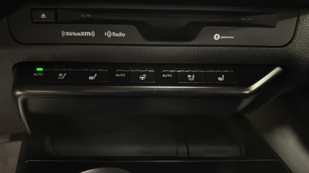Used 2019 Lexus UX 200 F Sport FWD image 29