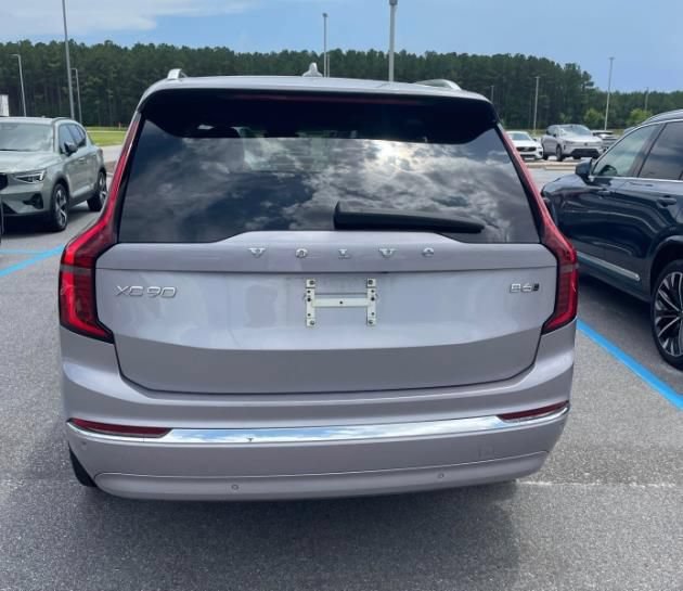 Used 2026 Volvo XC90 B6 Plus AWD/4WD image 5