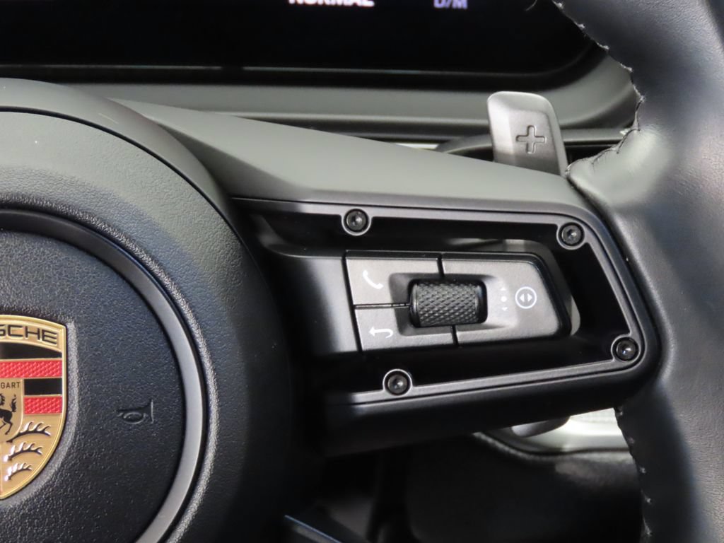 Certified 2025 Porsche Cayenne S AWD/4WD image 22
