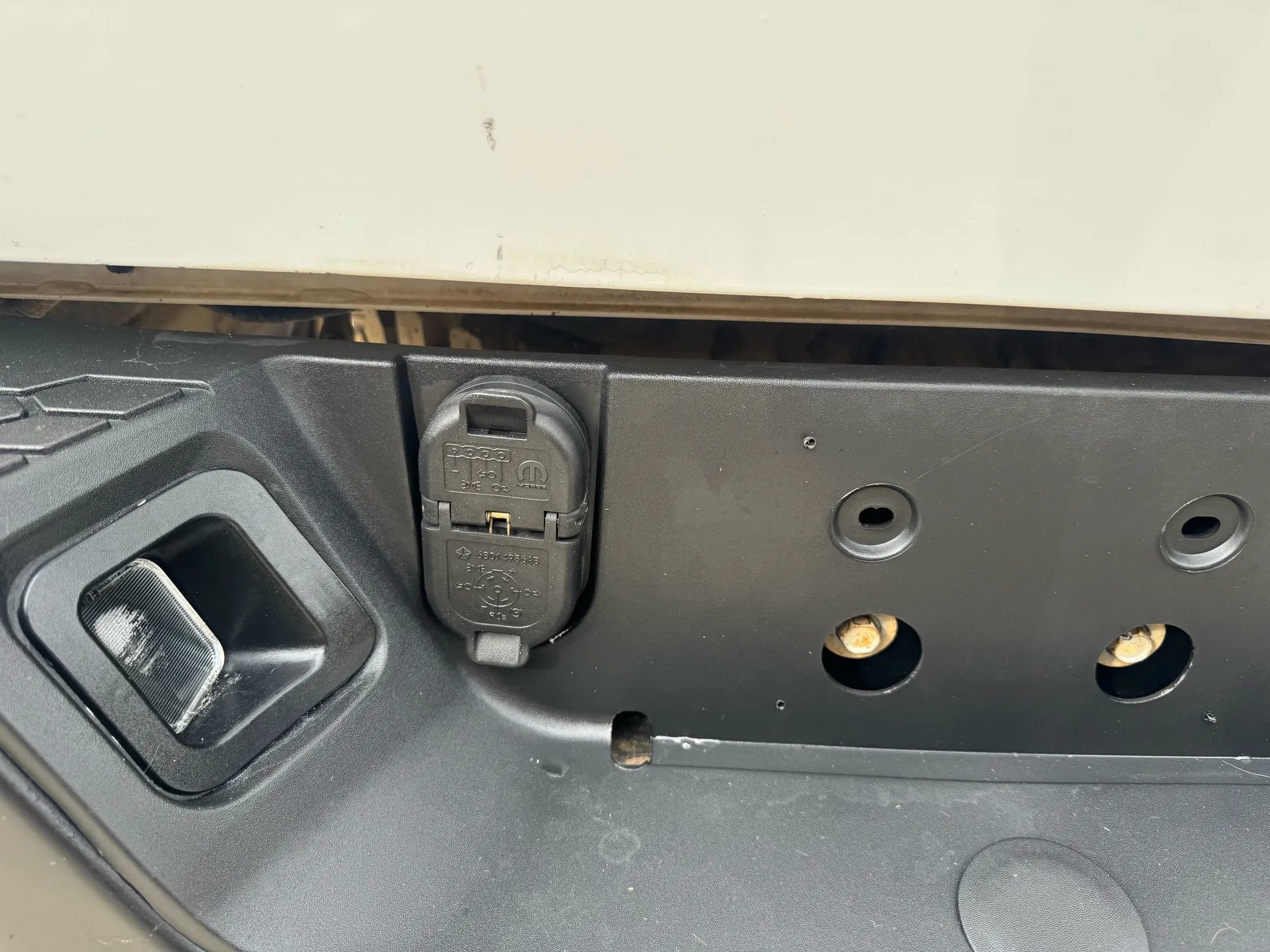 Used 2017 RAM 1500 Tradesman w/ Power & Remote Entry Group image 9