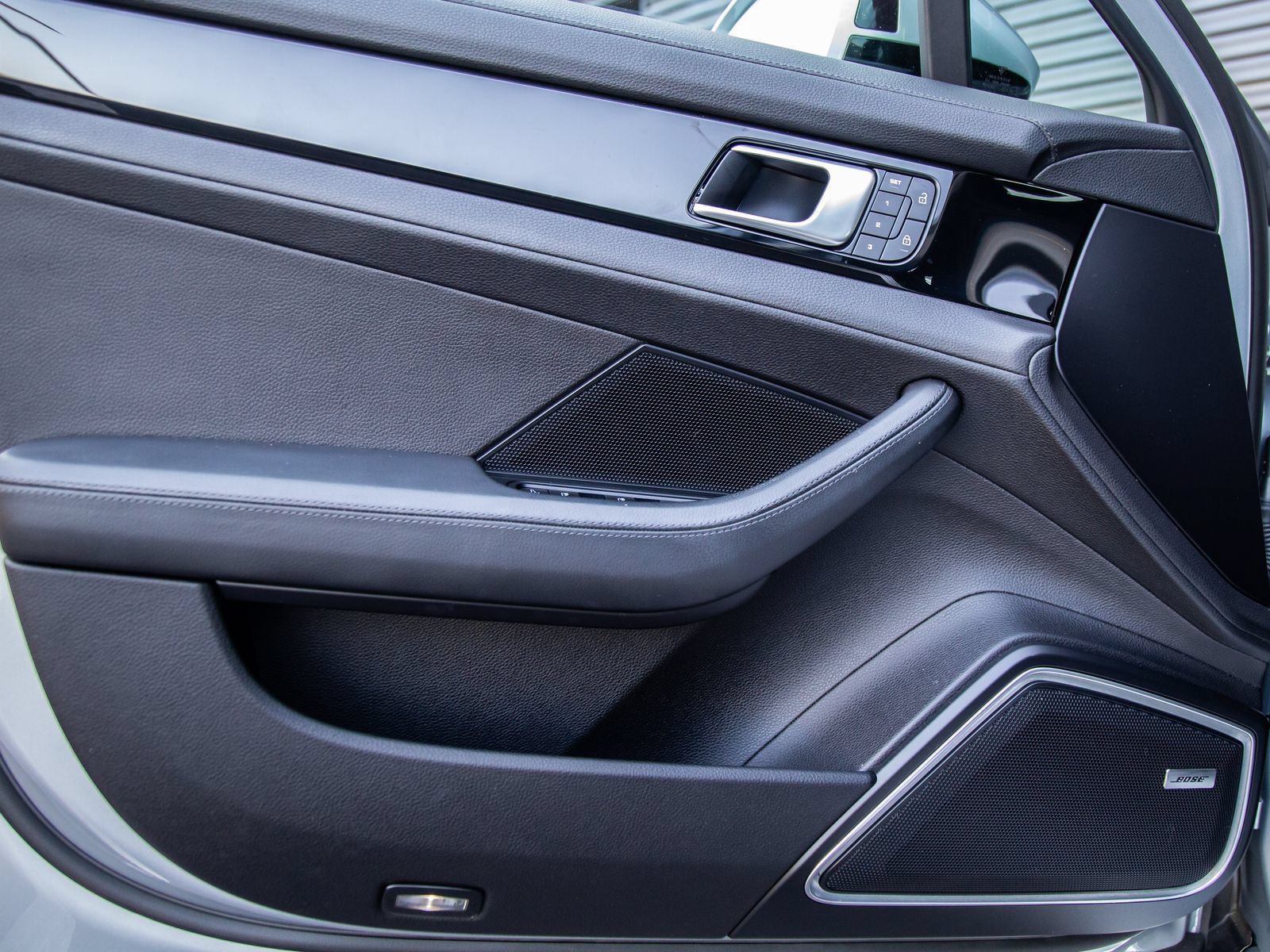 Certified 2023 Porsche Panamera RWD image 7