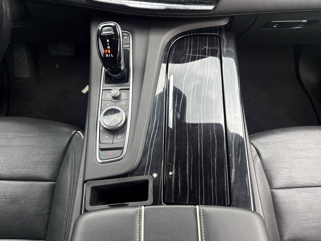 Used 2023 Cadillac Escalade ESV Sport AWD/4WD image 24