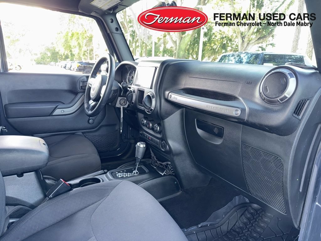 Used 2018 Jeep Wrangler Sport AWD/4WD image 6