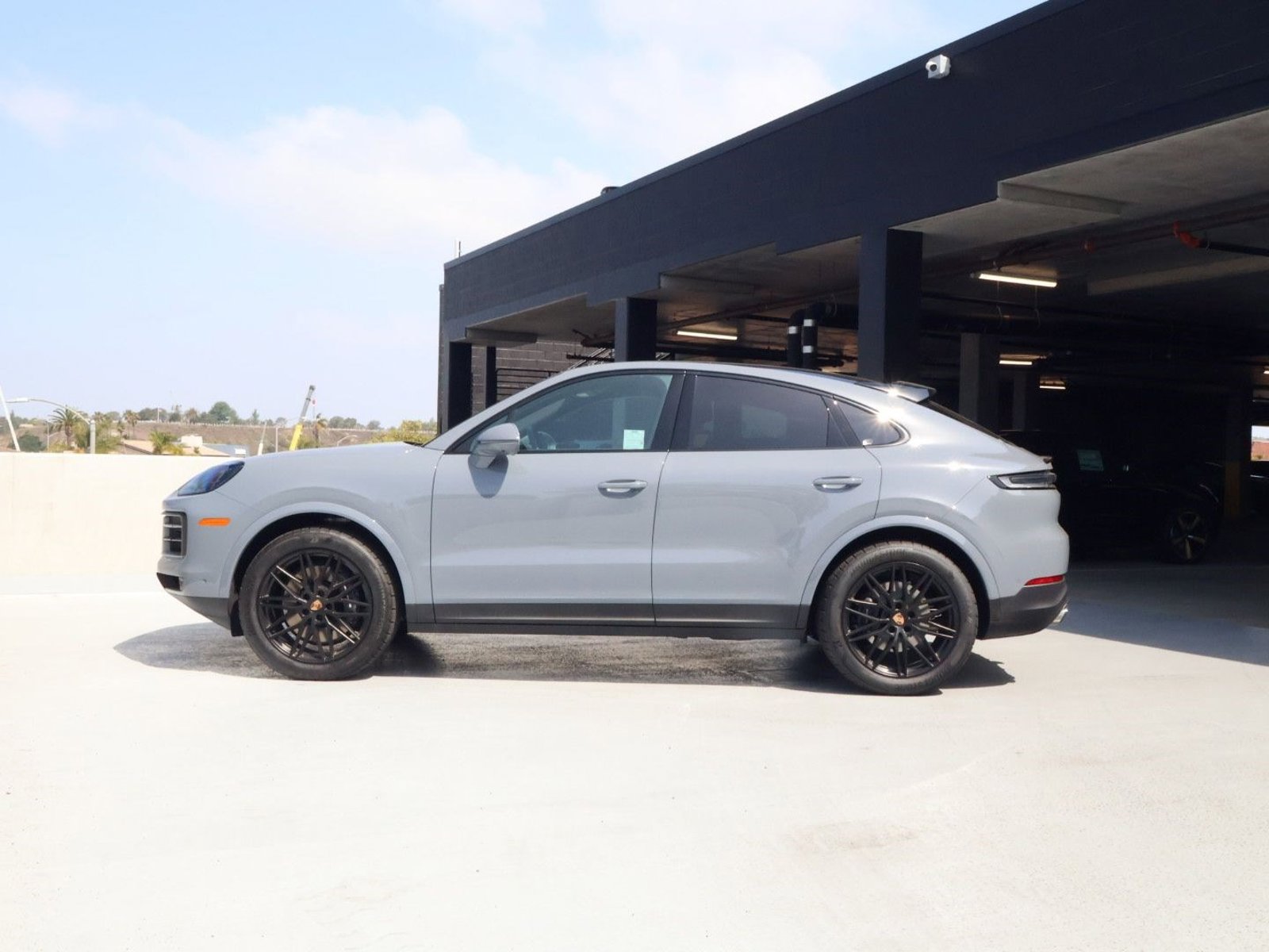 New 2026 Porsche Cayenne Coupe AWD/4WD video 2