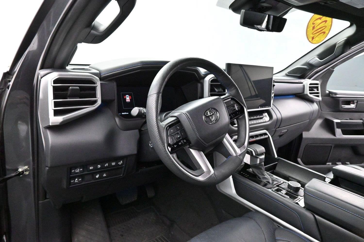 Used 2023 Toyota Sequoia Platinum AWD/4WD image 20