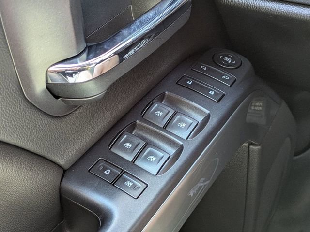 Used 2018 Chevrolet Silverado 1500 LT w/ All Star Edition AWD/4WD image 23