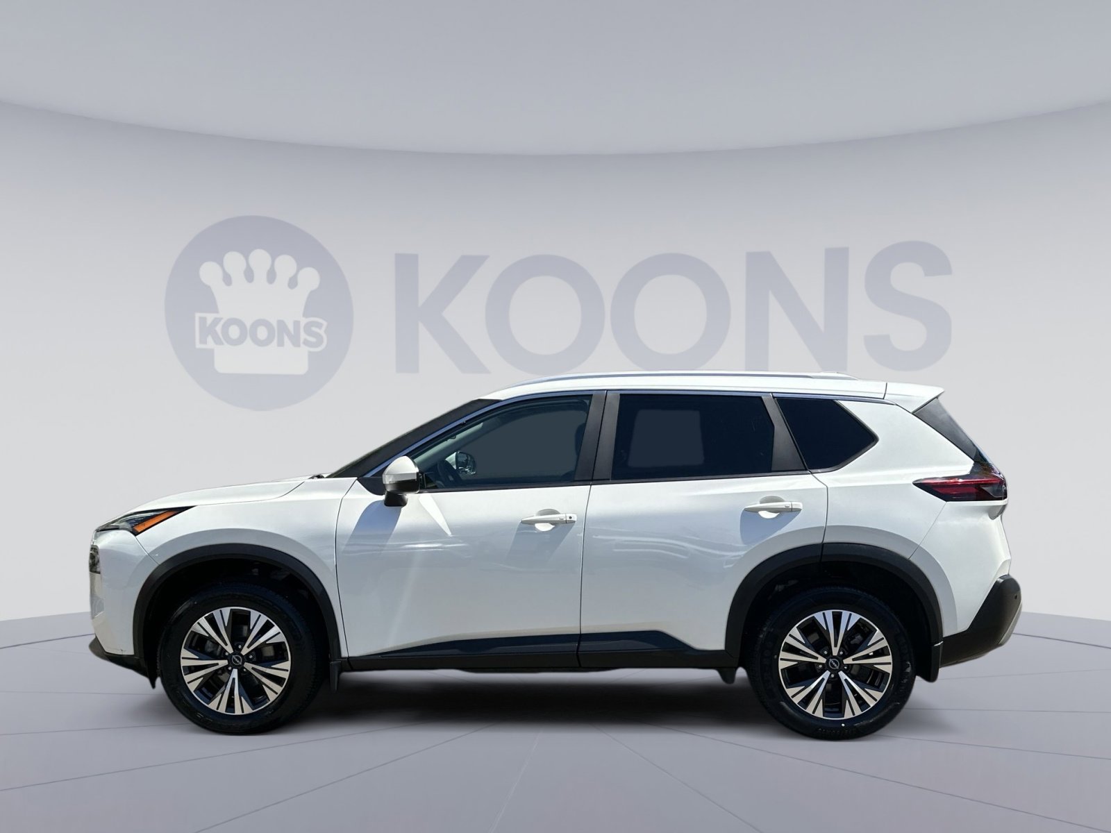 Used 2023 Nissan Rogue SV w/ SV Premium Package FWD image 15