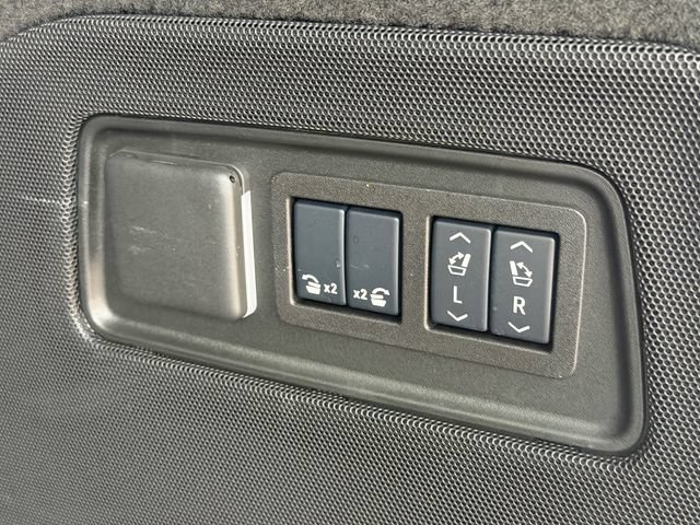 Certified 2025 Cadillac Escalade ESV Premium Luxury w/ Touring Package AWD/4WD image 18