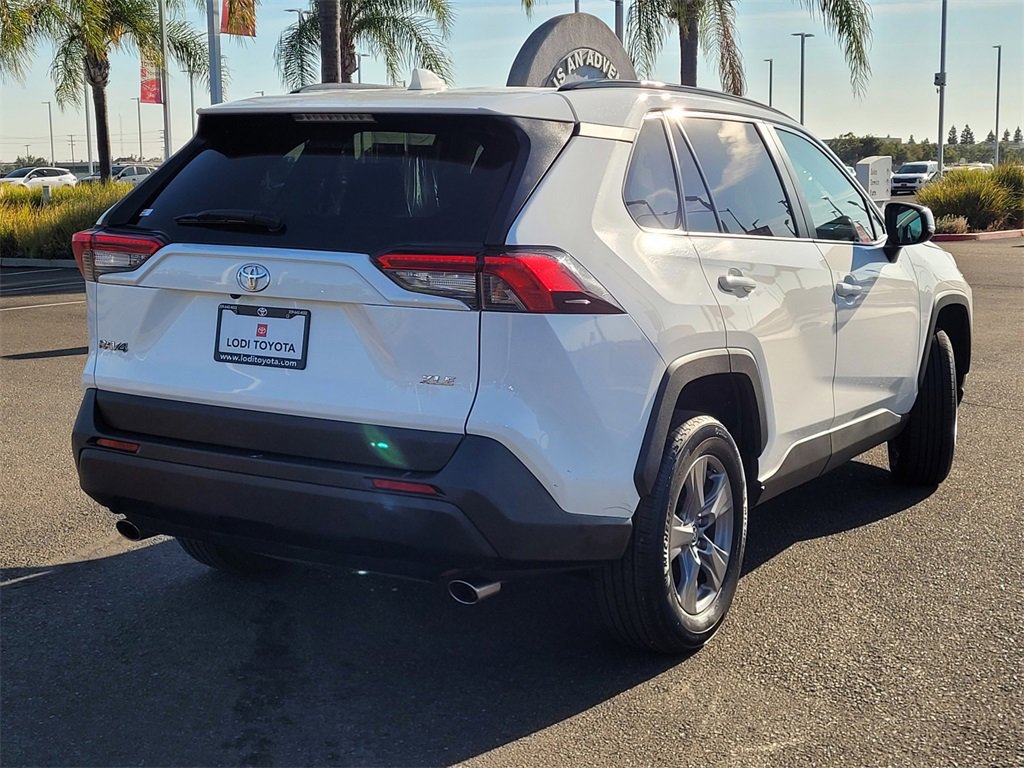 Used 2024 Toyota RAV4 XLE image 4