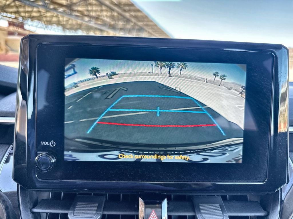 Used 2025 Toyota Corolla LE FWD image 6