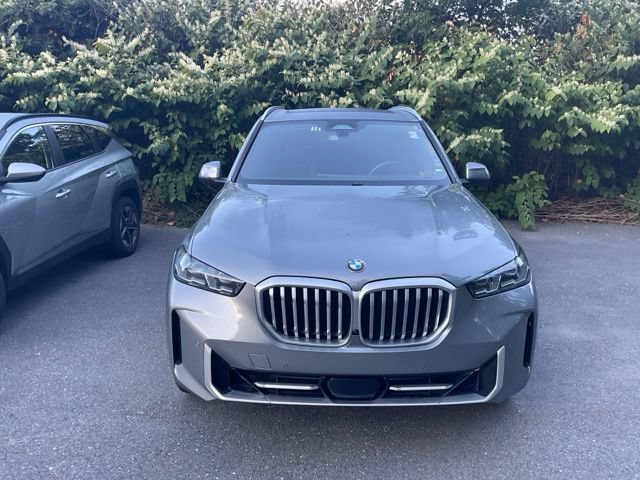 Used 2026 BMW X5 xDrive40i AWD/4WD image 2
