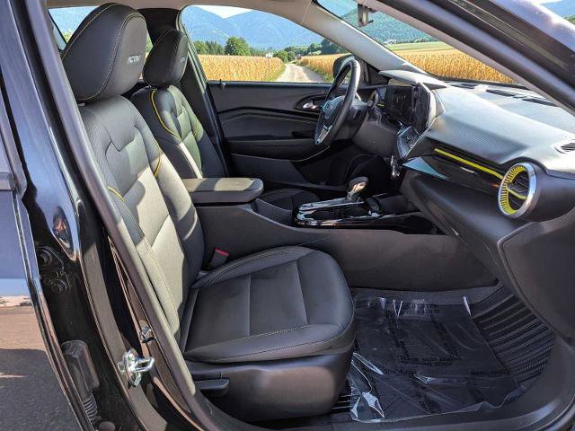Used 2026 Chevrolet Trax ACTIV w/ Driver Confidence Package FWD image 17