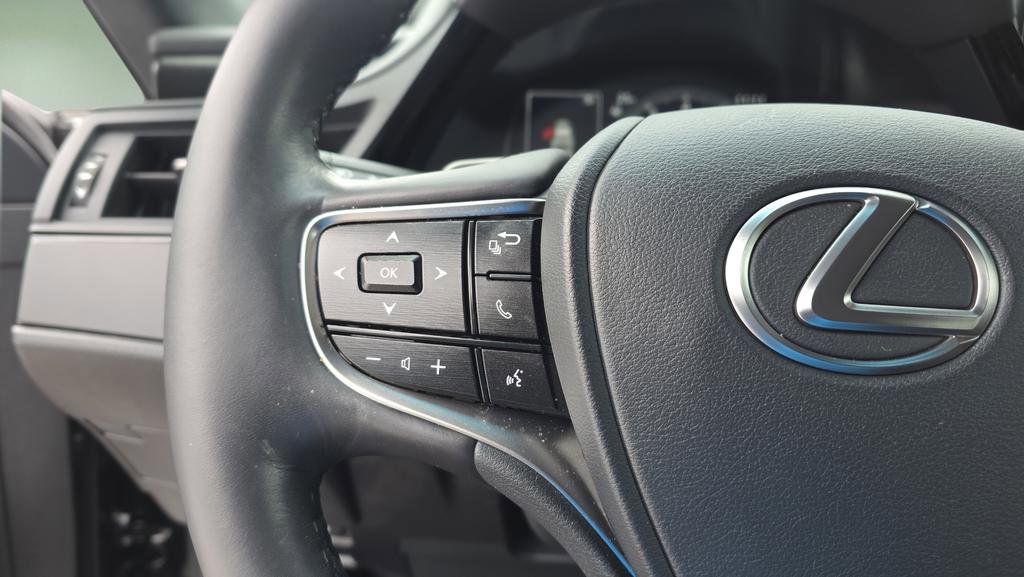 Certified 2024 Lexus ES 350 w/ Premium Package image 21