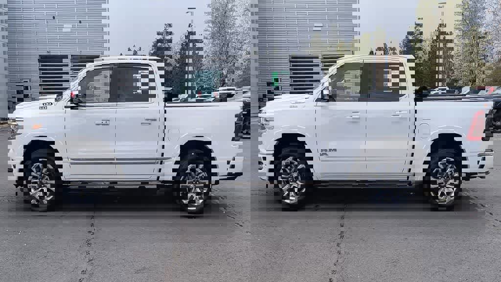 Used 2024 RAM 1500 Limited w/ Trailer Tow Group image 5