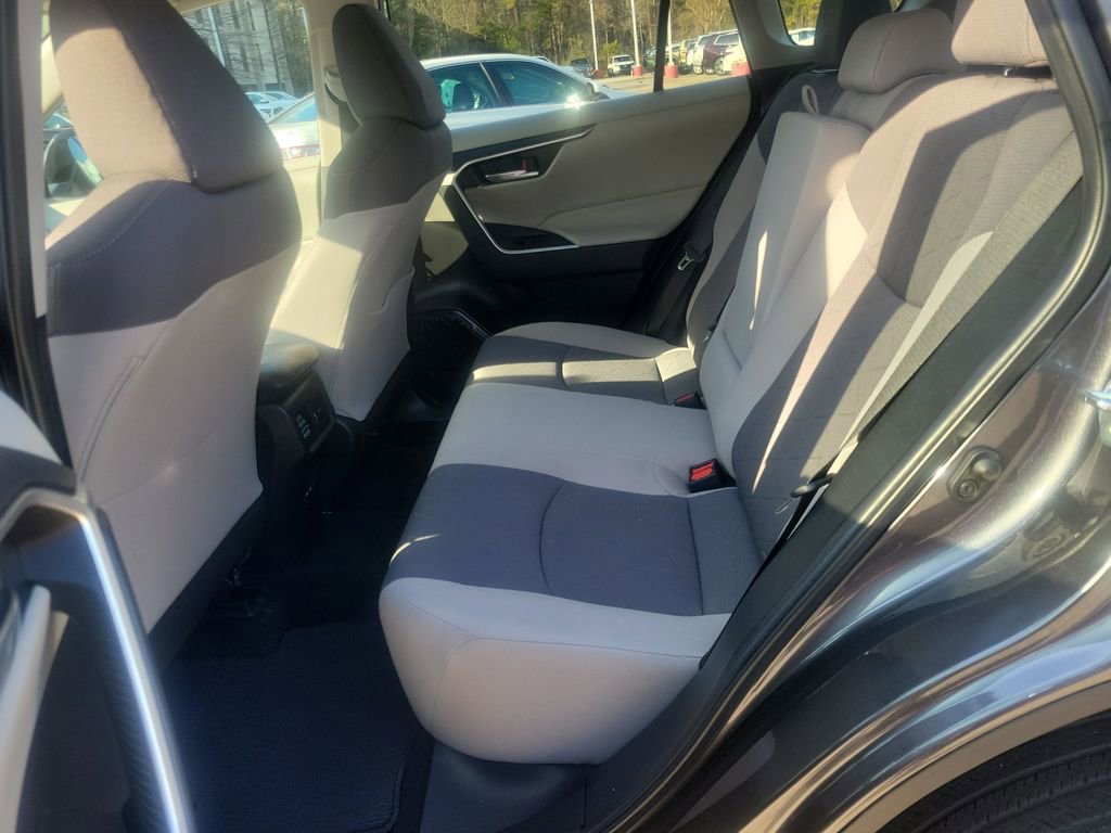 Used 2023 Toyota RAV4 XLE w/ Convenience Package image 16