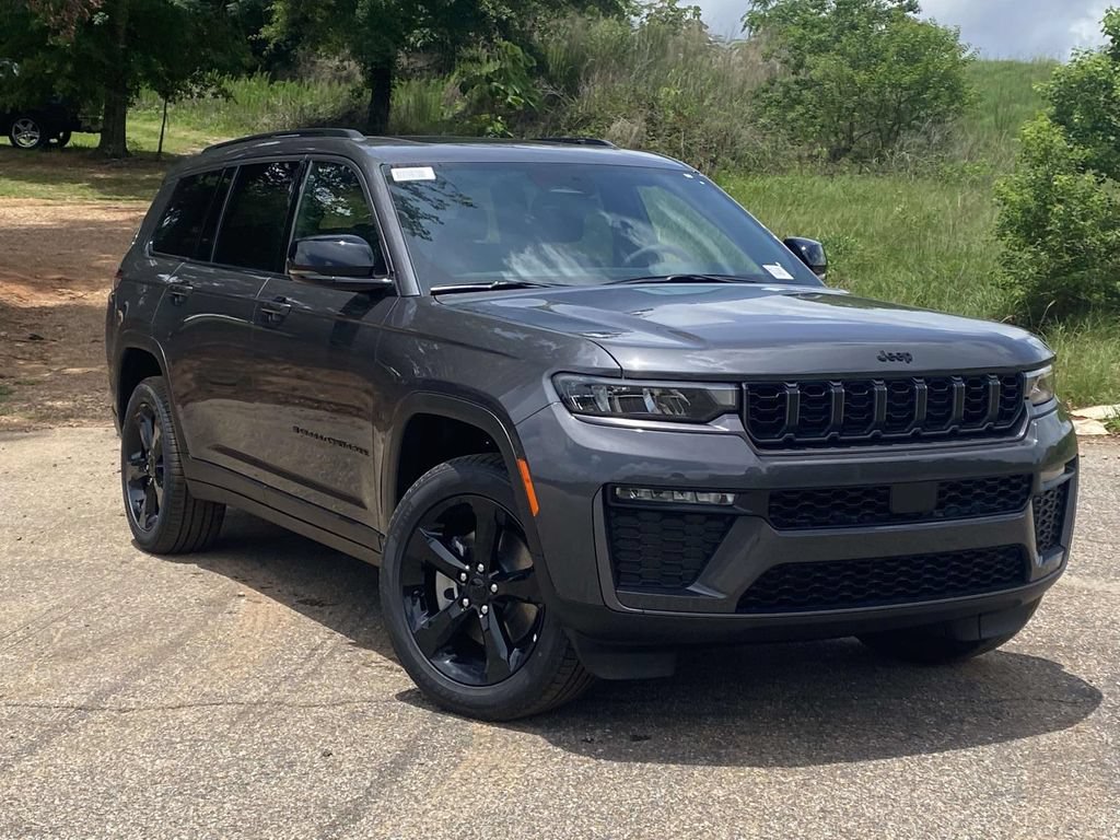 New 2026 Jeep Grand Cherokee L Limited w/ Limited Altitude Package AWD/4WD image 32