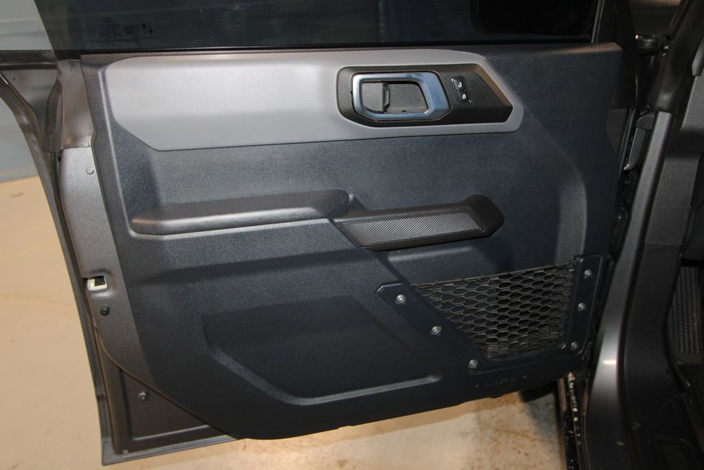 Used 2024 Ford Bronco Black Diamond image 5