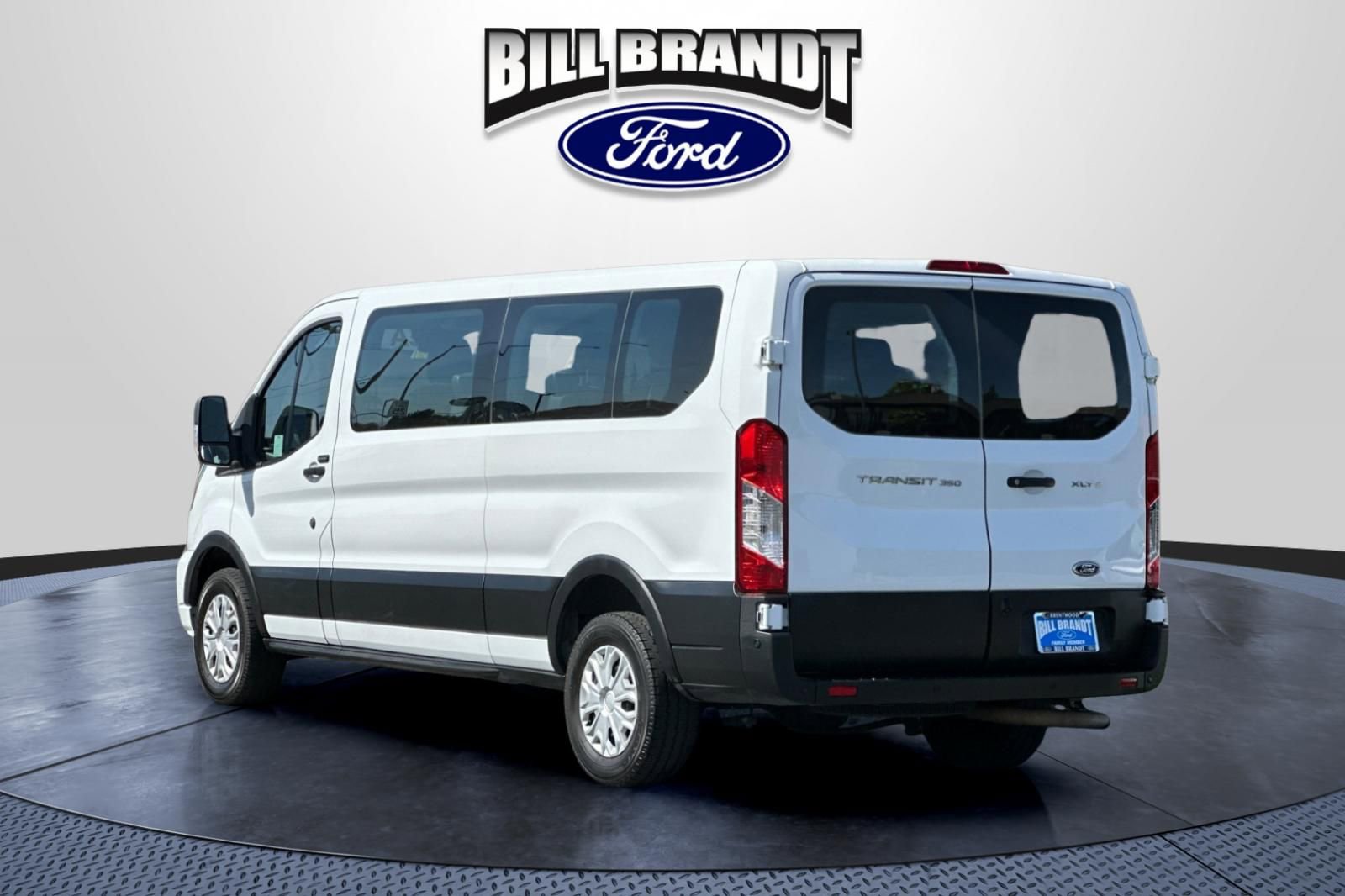 Used 2023 Ford Transit 350 XLT RWD image 5