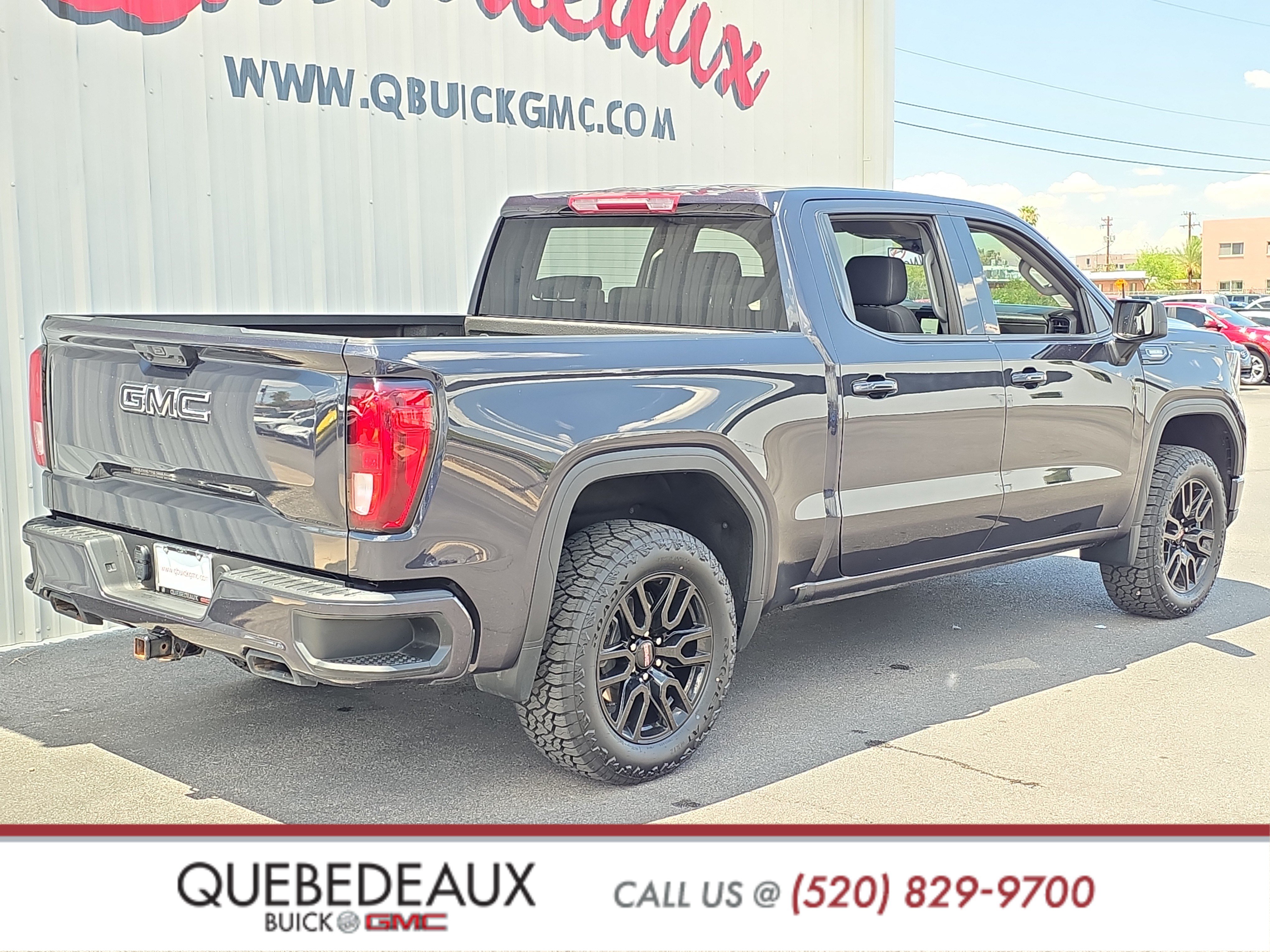 Used 2023 GMC Sierra 1500 Elevation w/ LPO, Elevation Black Package AWD/4WD image 7