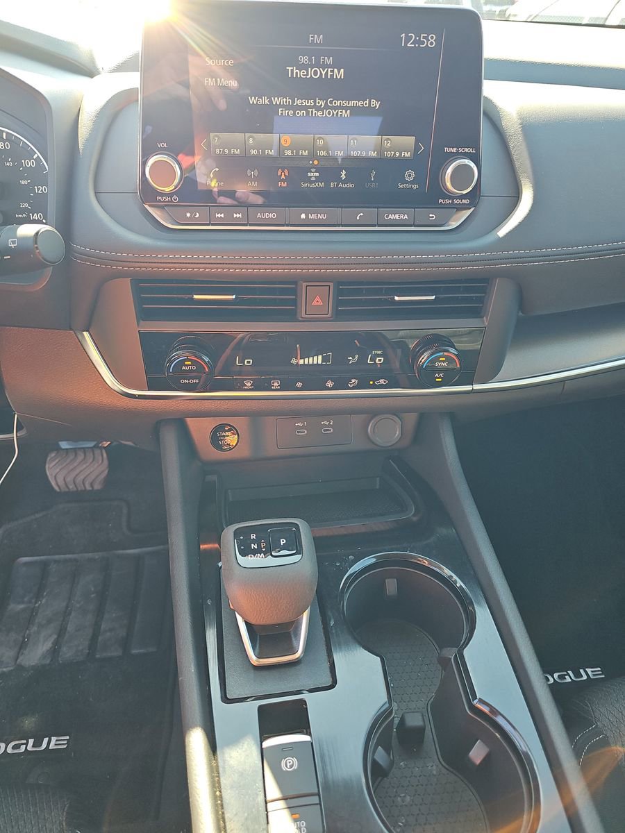 Used 2026 Nissan Rogue SV image 11